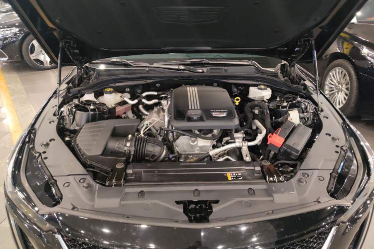 Used Cadillac CT5 2023 28T Prestige Model Engine Bay