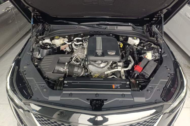 Used Cadillac CT5 2023 28T Luxury Edition (Standard Version) Engine Bay