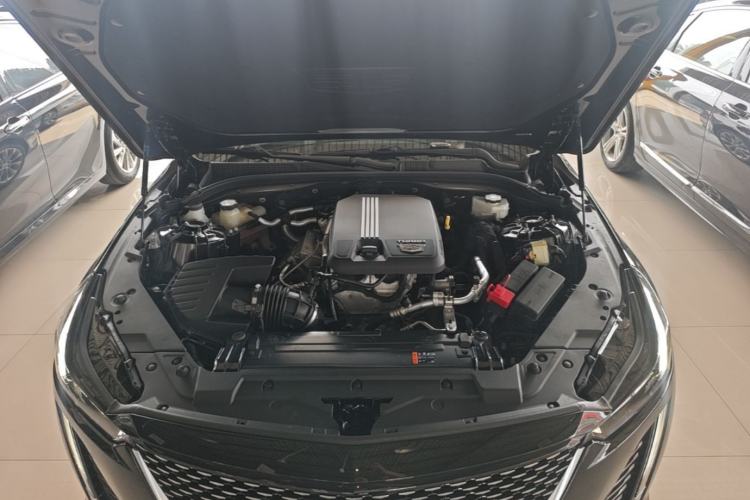 Used Cadillac CT5 2023 28T Luxury Edition (Standard Version) Engine Bay