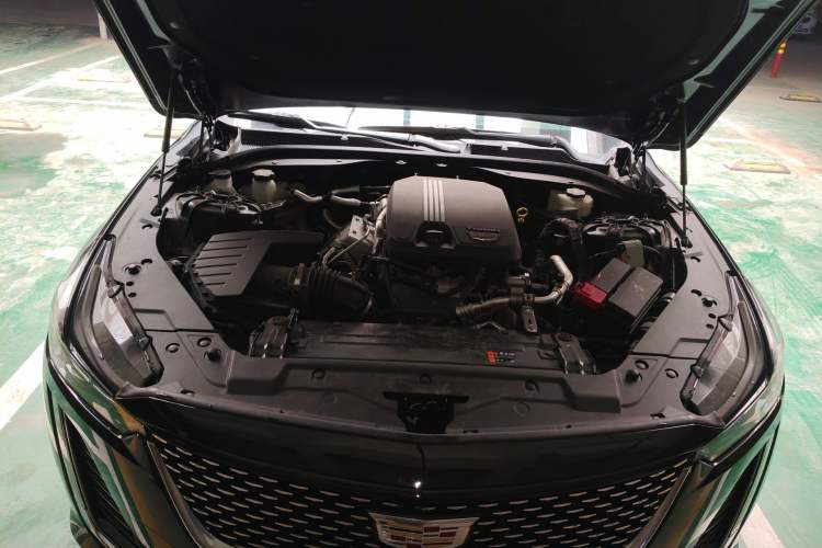 Used Cadillac CT5 2023 28T Luxury Edition (Standard Version) Engine Bay