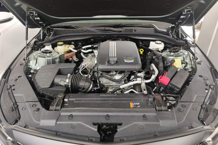 Used Cadillac CT5 2023 28T Luxury Edition (Standard Version) Engine Bay