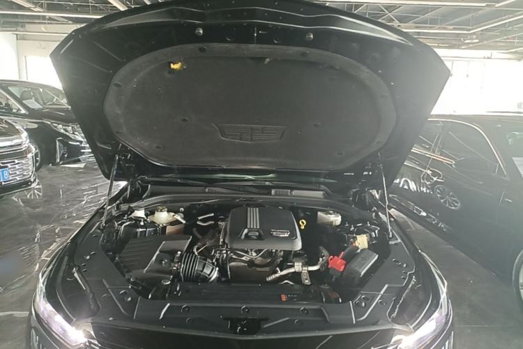 Used Cadillac CT5 2023 28T Luxury Edition (Standard Version) Engine Bay
