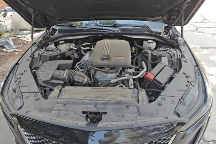 Used Cadillac CT5 2023 28T Luxury Version Engine Bay