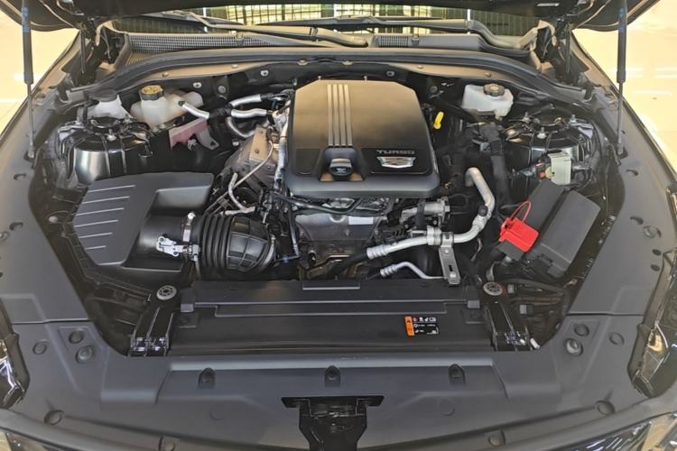 Used Cadillac CT5 2023 28T Prestige Model Engine Bay