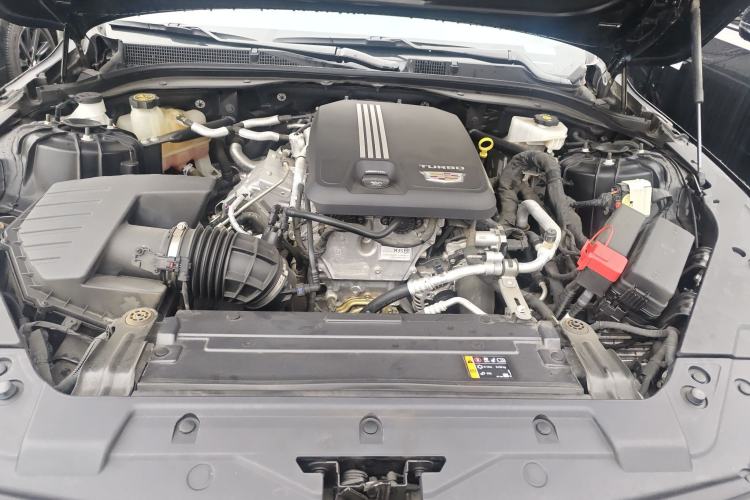 Used Cadillac CT5 2023 28T Platinum Edition Engine Bay