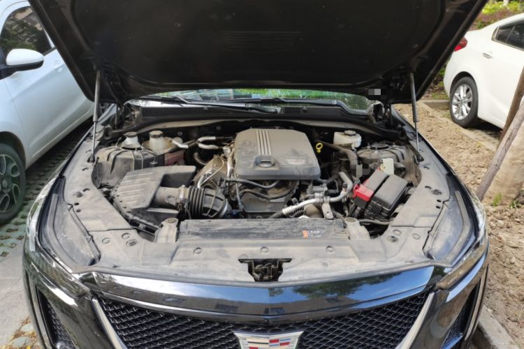 Used Cadillac CT5 2023 28T Prestige Model Engine Bay