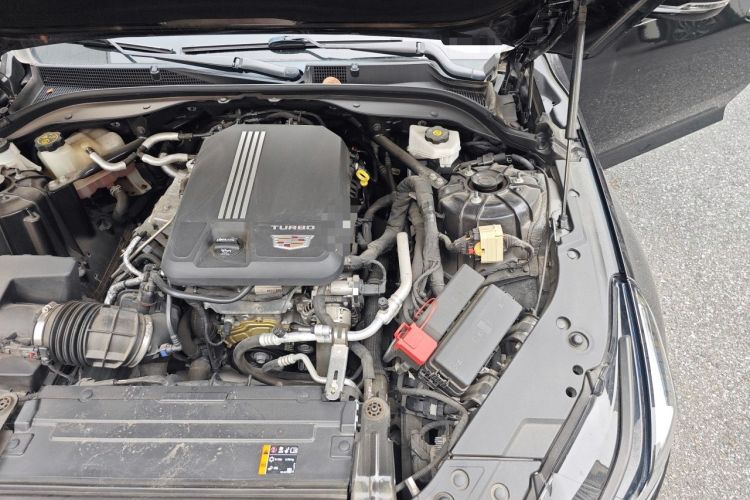 Used Cadillac CT5 2023 28T Luxury Edition (Standard Version) Engine Bay Left