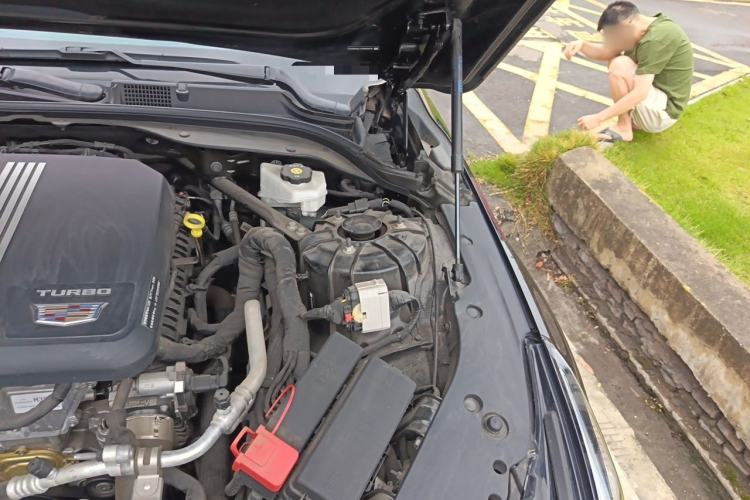 Used Cadillac CT5 2023 28T Luxury Edition (Standard Version) Engine Bay Left