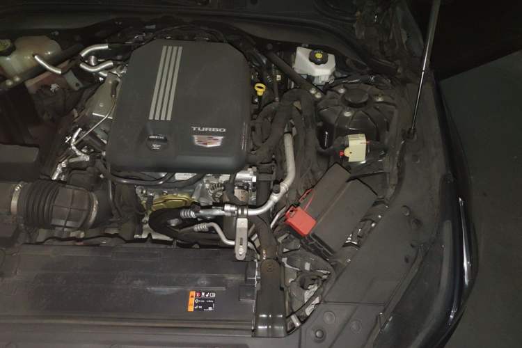 Used Cadillac CT5 2023 28T Luxury Edition (Standard Version) Engine Bay Left