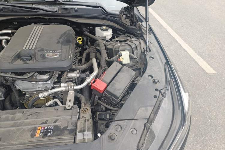 Used Cadillac CT5 2023 28T Luxury Edition (Standard Version) Engine Bay Left