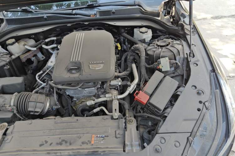 Used Cadillac CT5 2023 28T Luxury Version Engine Bay Left