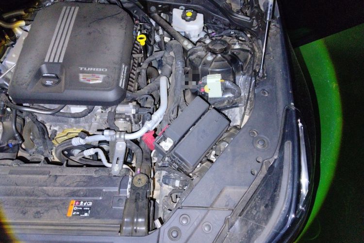 Used Cadillac CT5 2023 28T Luxury Edition (Standard Version) Engine Bay Left