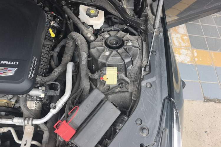 Used Cadillac CT5 2023 28T Luxury Edition (Standard Version) Engine Bay Left