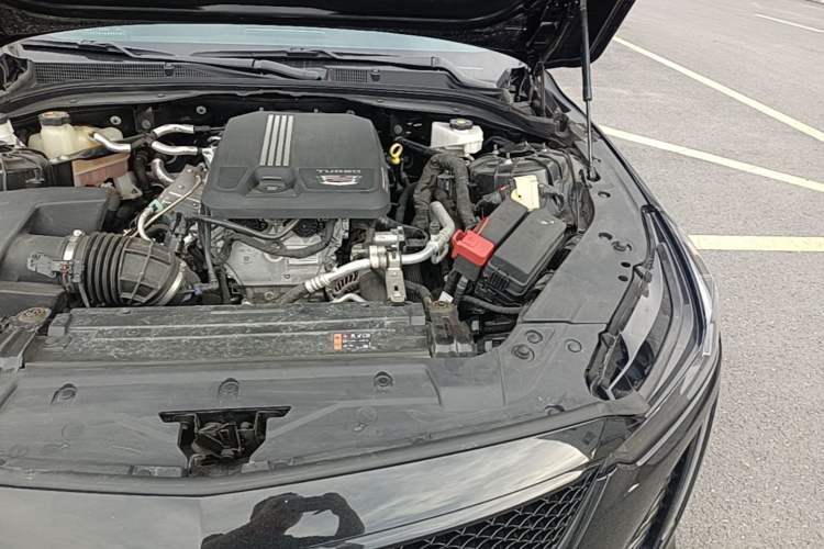 Used Cadillac CT5 2023 28T Luxury Edition (Standard Version) Engine Bay Left