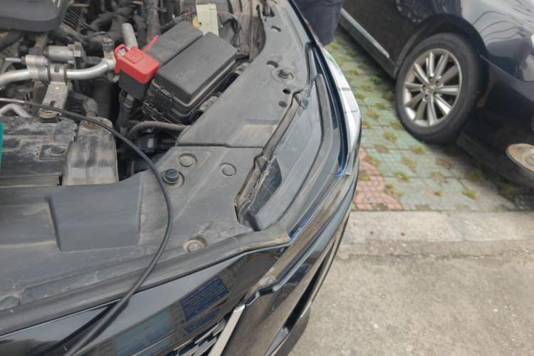 Used Cadillac CT5 2023 28T Luxury Edition (Standard Version) Engine Bay Left