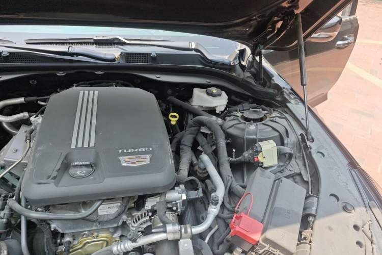 Used Cadillac CT5 2023 28T Luxury Edition (Standard Version) Engine Bay Left