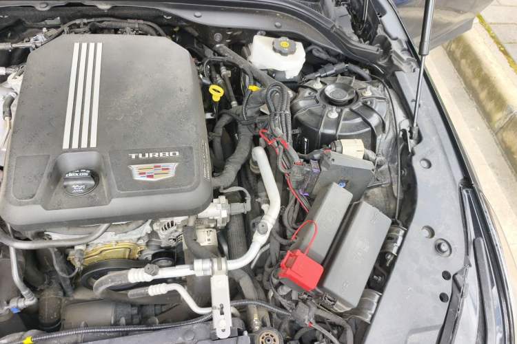 Used Cadillac CT5 2023 28T Luxury Edition (Standard Version) Engine Bay Left