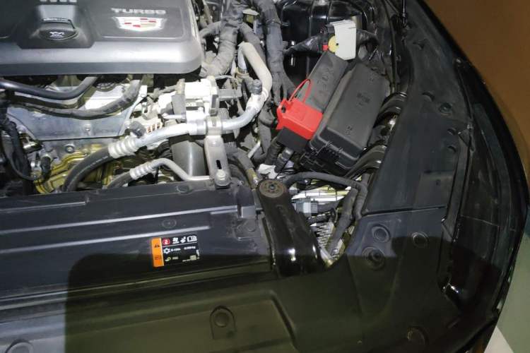 Used Cadillac CT5 2023 28T Prestige Model Engine Bay Left