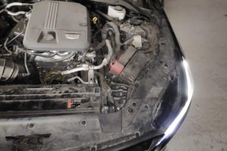 Used Cadillac CT5 2023 28T Luxury Edition (Standard Version) Engine Bay Left