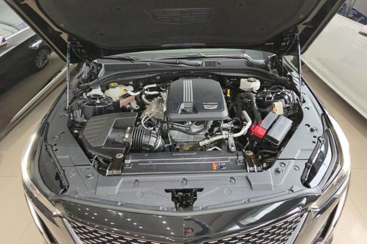 Used Cadillac CT5 2023 28T Luxury Edition (Standard Version) Engine Bay