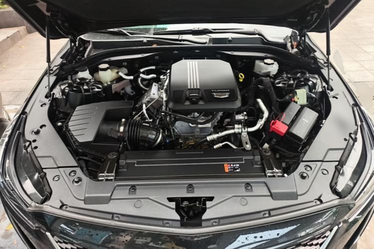 Used Cadillac CT5 2023 28T Luxury Edition (Standard Version) Engine Bay