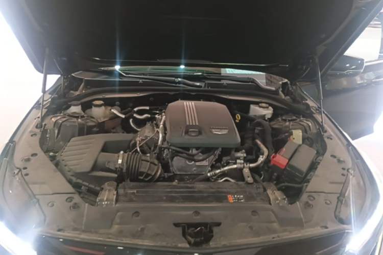 Used Cadillac CT5 2023 28T Luxury Edition (Standard Version) Engine Bay