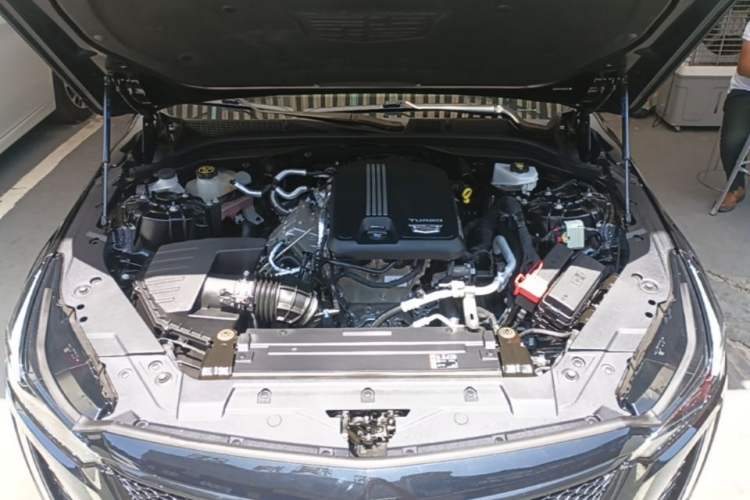 Used Cadillac CT5 2023 28T Luxury Edition (Standard Version) Engine Bay