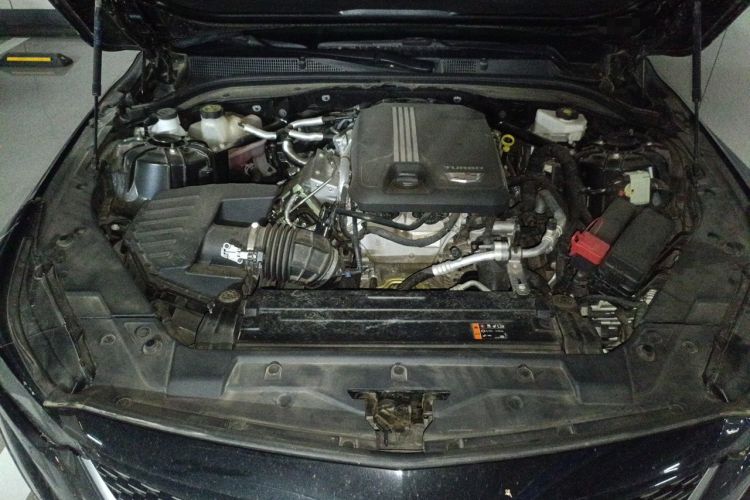 Used Cadillac CT5 2023 28T Luxury Edition (Standard Version) Engine Bay
