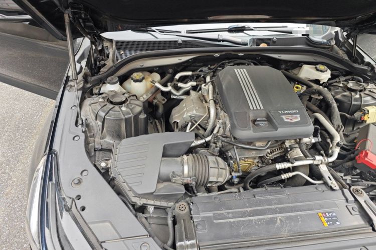 Used Cadillac CT5 2023 28T Luxury Edition (Standard Version) Engine Bay Right
