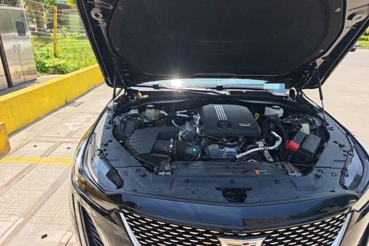 Used Cadillac CT5 2023 28T Luxury Edition (Standard Version) Engine Bay Right