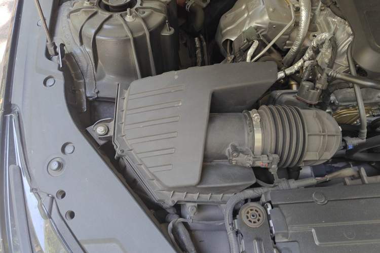 Used Cadillac CT5 2023 28T Luxury Edition (Standard Version) Engine Bay Right