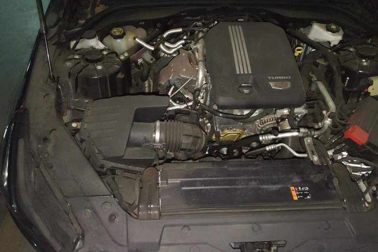 Used Cadillac CT5 2023 28T Luxury Edition (Standard Version) Engine Bay Right
