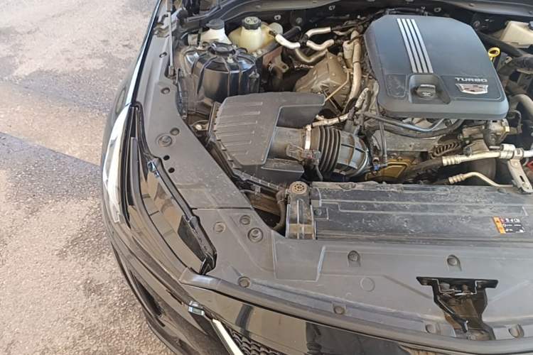 Used Cadillac CT5 2023 28T Luxury Edition (Standard Version) Engine Bay Right