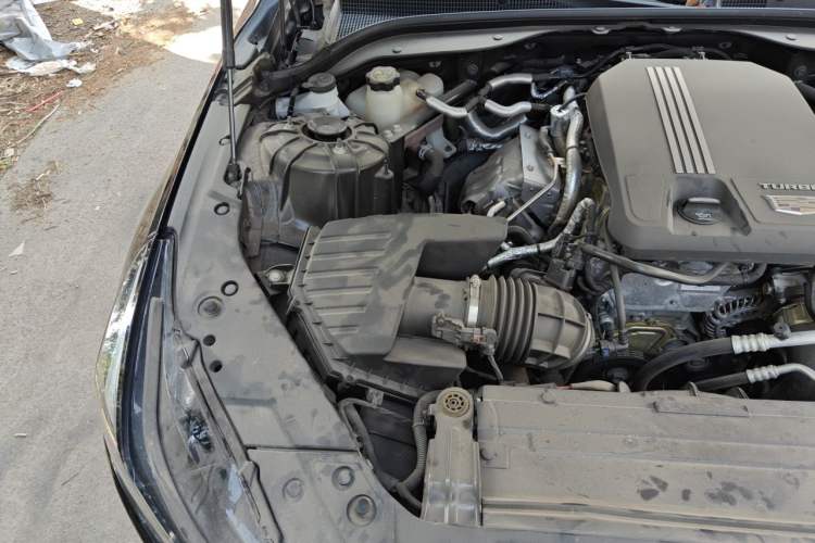 Used Cadillac CT5 2023 28T Luxury Version Engine Bay Right
