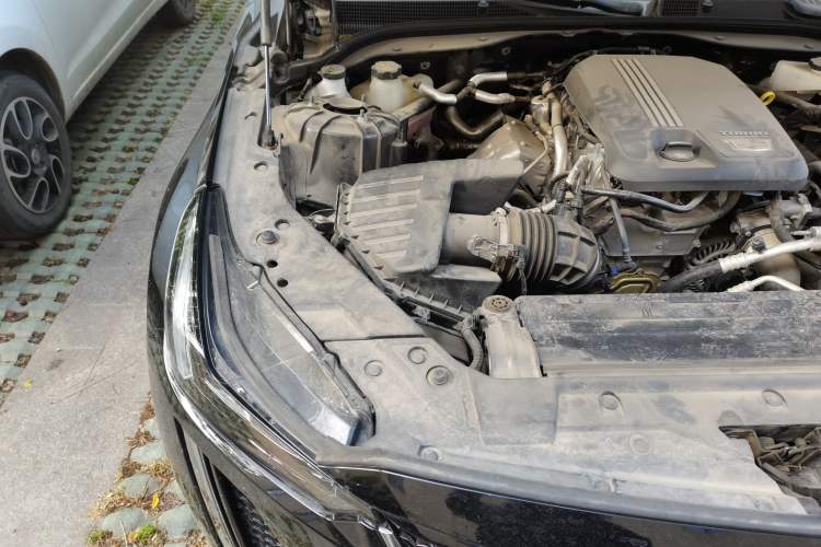 Used Cadillac CT5 2023 28T Prestige Model Engine Bay Right