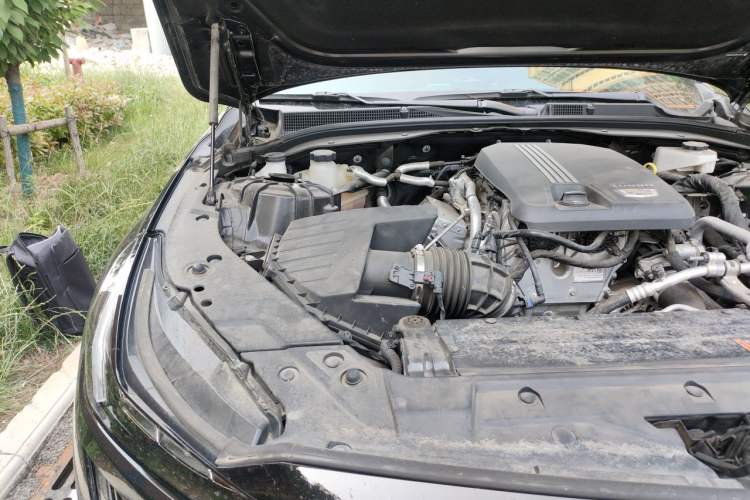 Used Cadillac CT5 2023 28T Luxury Edition (Standard Version) Engine Bay Right