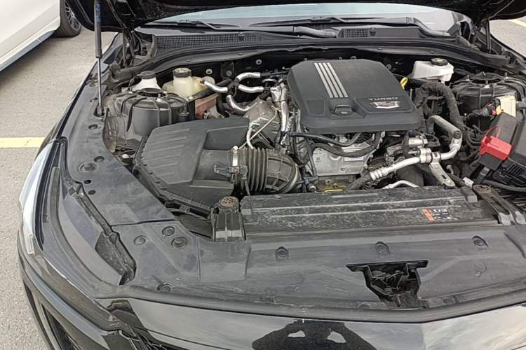 Used Cadillac CT5 2023 28T Luxury Edition (Standard Version) Engine Bay Right