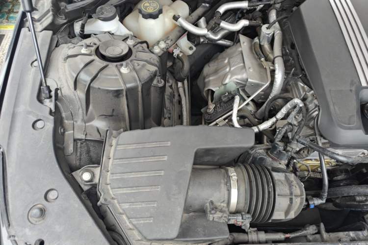 Used Cadillac CT5 2023 28T Prestige Model Engine Bay Right