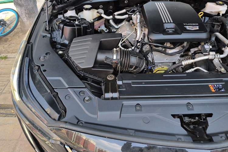 Used Cadillac CT5 2023 28T Luxury Edition (Standard Version) Engine Bay Right