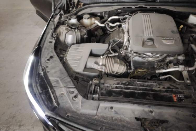 Used Cadillac CT5 2023 28T Luxury Edition (Standard Version) Engine Bay Right