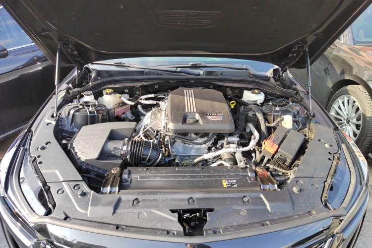 Used Cadillac CT5 2023 28T Luxury Edition (Standard Version) Engine Bay