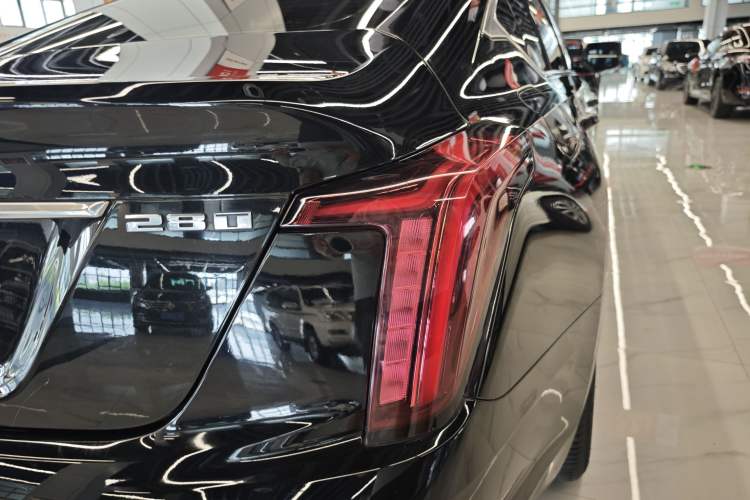 Used Cadillac CT5 2023 28T Prestige Model Exterior 3