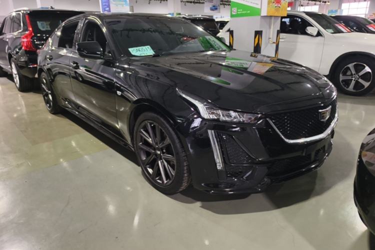 Used Cadillac CT5 2023 28T Platinum Edition Front Right 45 Deg