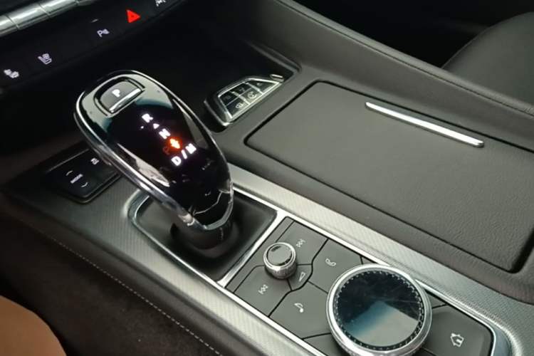 Used Cadillac CT5 2023 28T Luxury Edition (Standard Version) Gear Lever