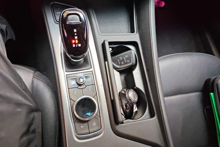 Used Cadillac CT5 2023 28T Prestige Model Gear Lever