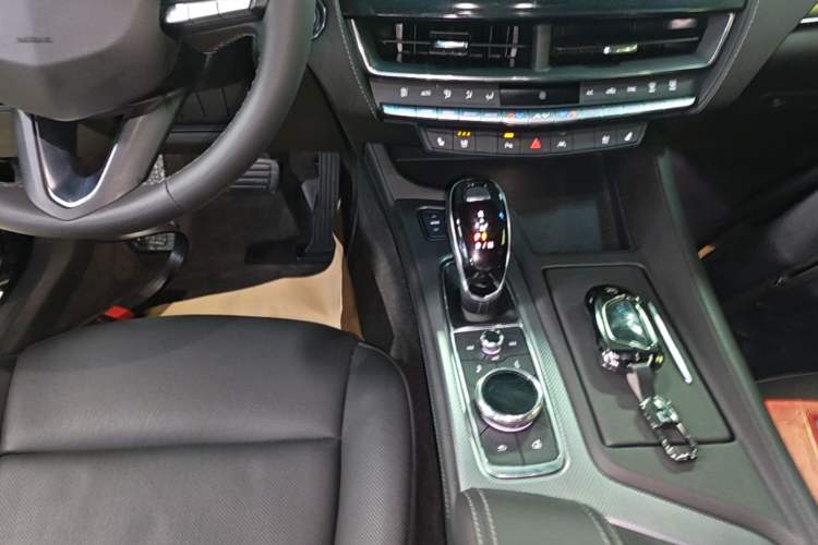 Used Cadillac CT5 2023 28T Luxury Edition (Standard Version) Gear Lever
