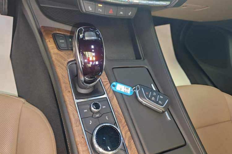 Used Cadillac CT5 2023 28T Prestige Model Gear Lever