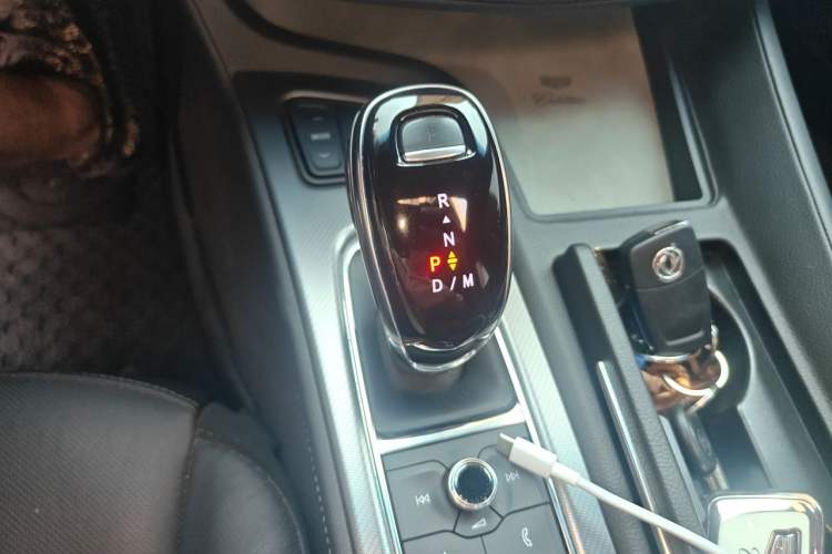 Used Cadillac CT5 2023 28T Luxury Edition (Standard Version) Gear Lever
