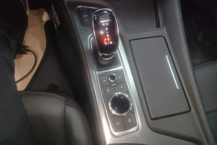 Used Cadillac CT5 2023 28T Luxury Edition (Standard Version) Gear Lever