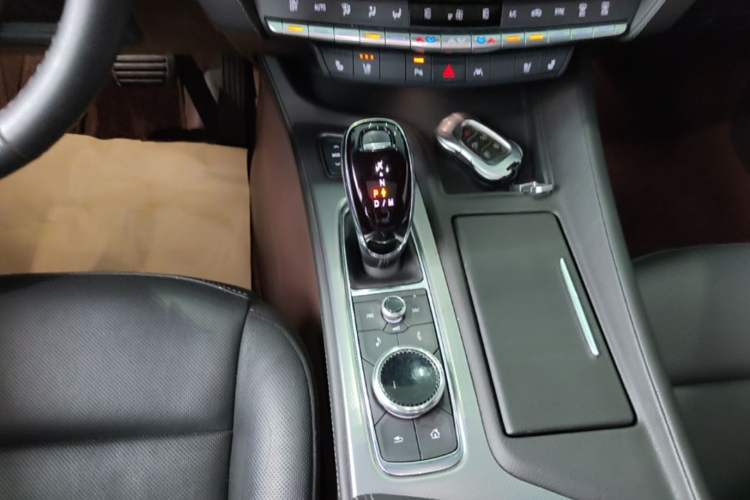 Used Cadillac CT5 2023 28T Luxury Edition (Standard Version) Gear Lever
